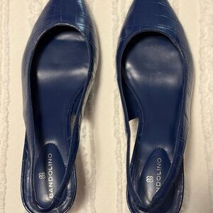 Bandolino Women's Navy Slingback Heels